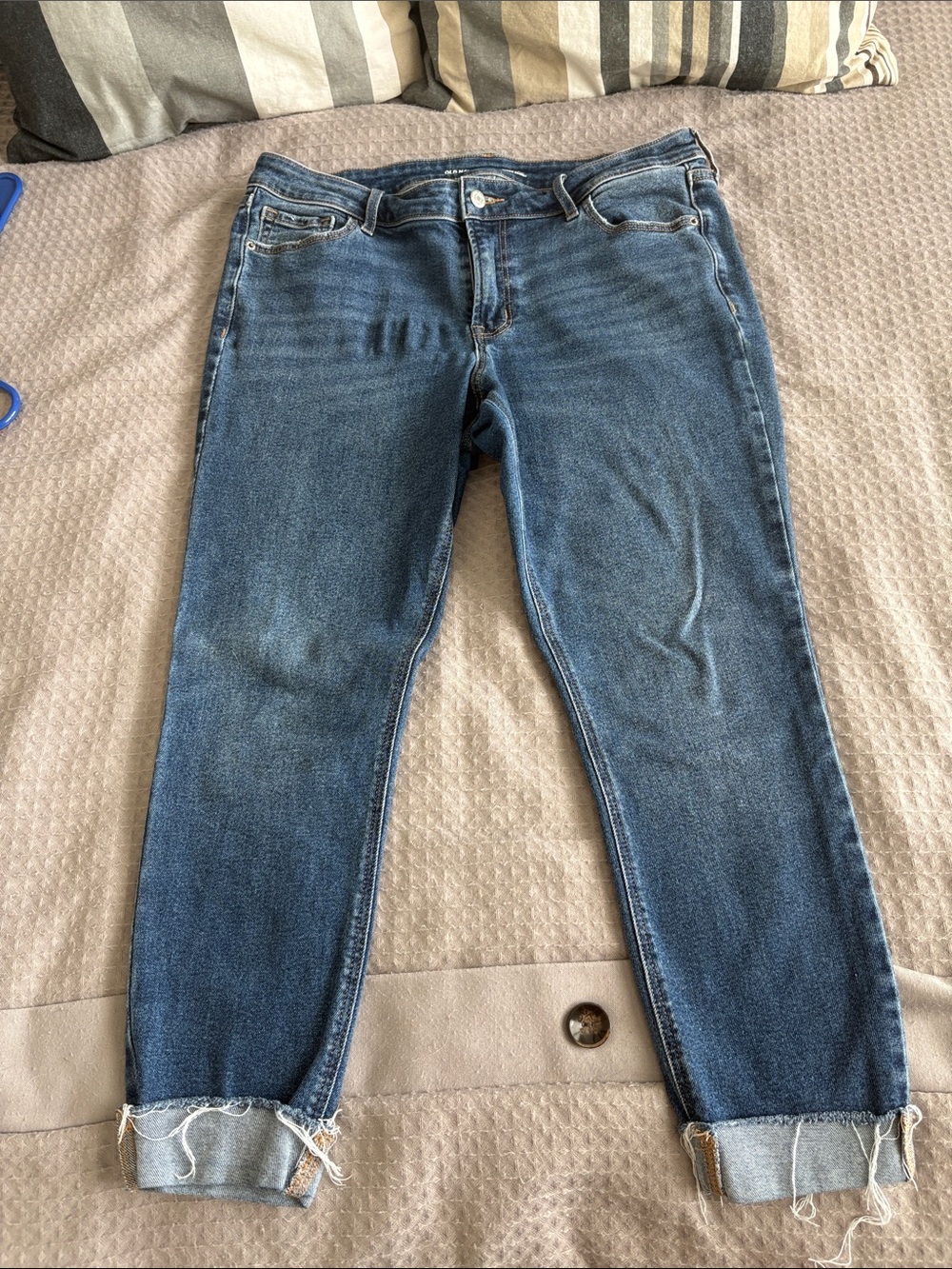 Old Navy Women’s Dark Blue Skinny Jeans with Rolled Hem
